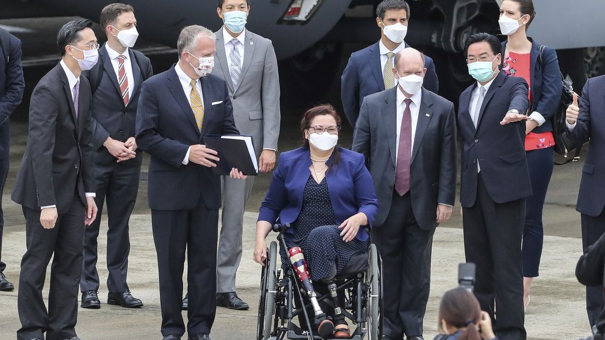 US senators, including Alaska’s Sullivan, promise vaccines for Taiwan amid China row
