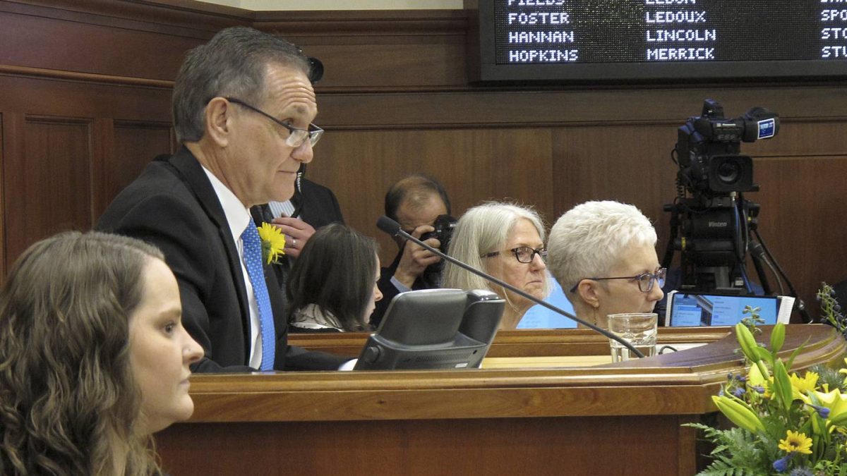 Email complaints scarce before Alaska ballot review on ranked choice voting