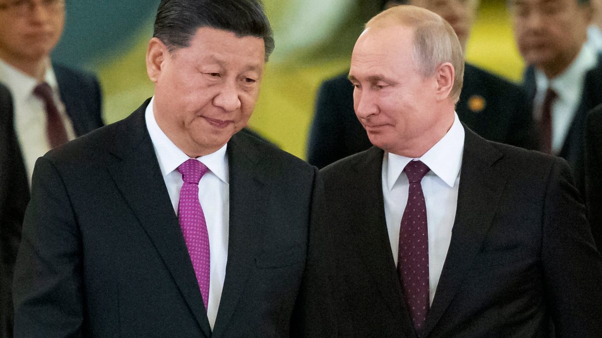 In Clash With U.S. Over Ukraine, Putin Has a Lifeline From China