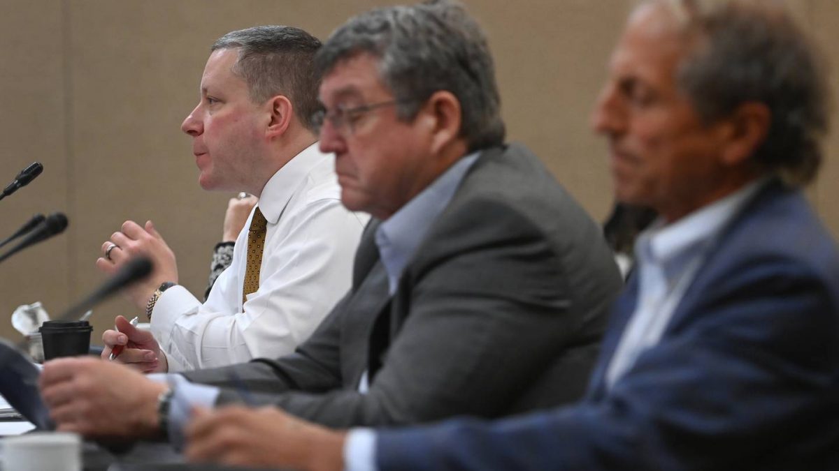 Subpoenas are on hold as Alaska Permanent Fund Corp. leaders say they will cooperate with special investigator