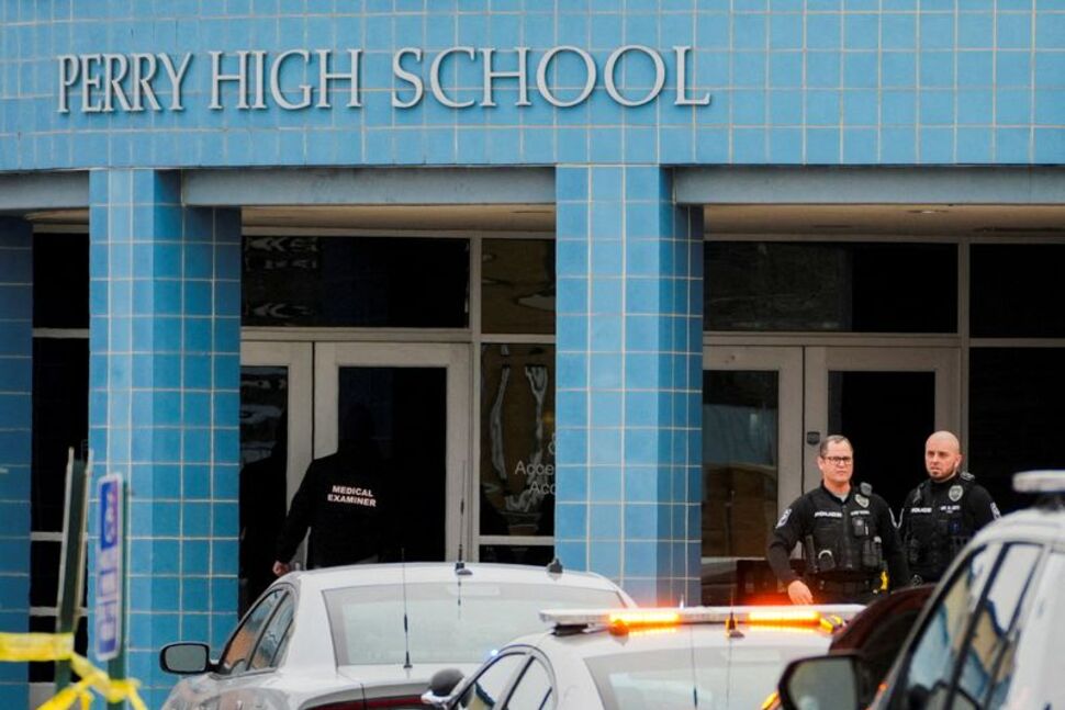 Iowa Principal Dies From Injuries Sustained in School Shooting