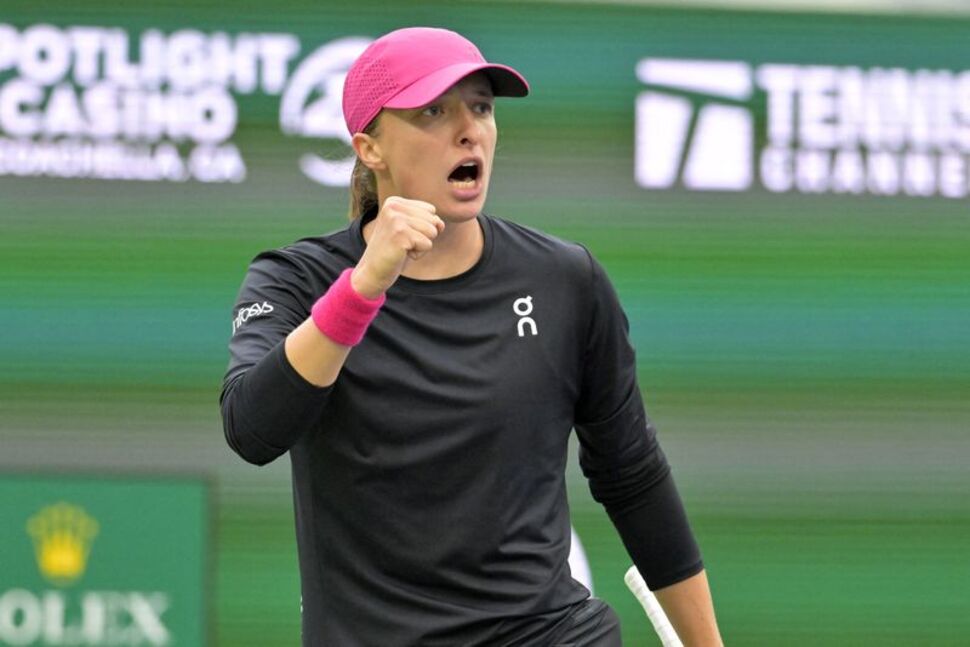 Tennis-Swiatek Downs Sakkari to Win Second Indian Wells Title