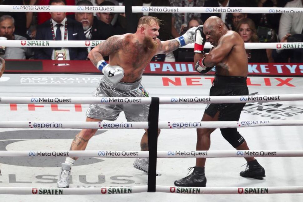 Boxing-Paul Beats Tyson as Former Heavyweight Champ Can’t Turn Back Clock