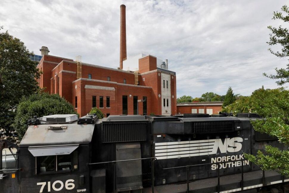 Union Pacific, Norfolk Southern Explore Cross-Continental Railroad Merger, Source Says