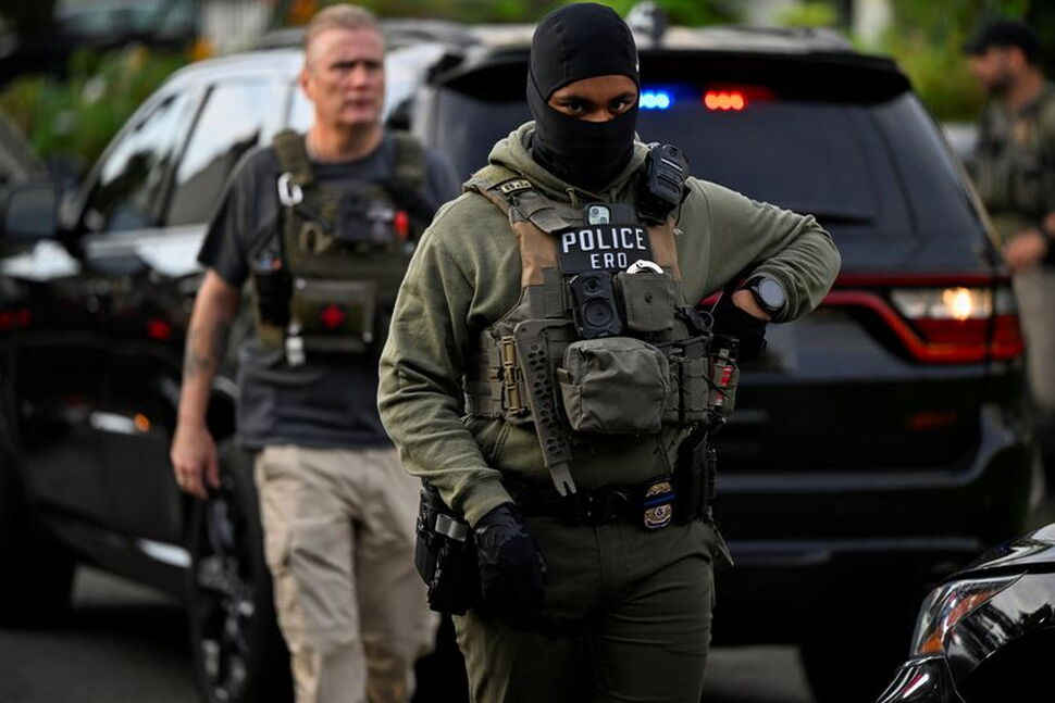 US ICE Grants $16.7 Million Contract to Buy Thousands of Electric Shock Gloves